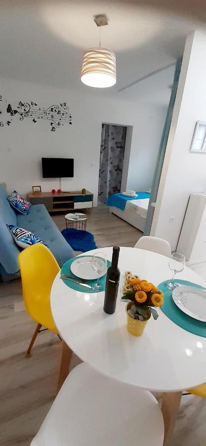 Lennida Studio Apartman With Free Parking Kavran Ngoại thất bức ảnh